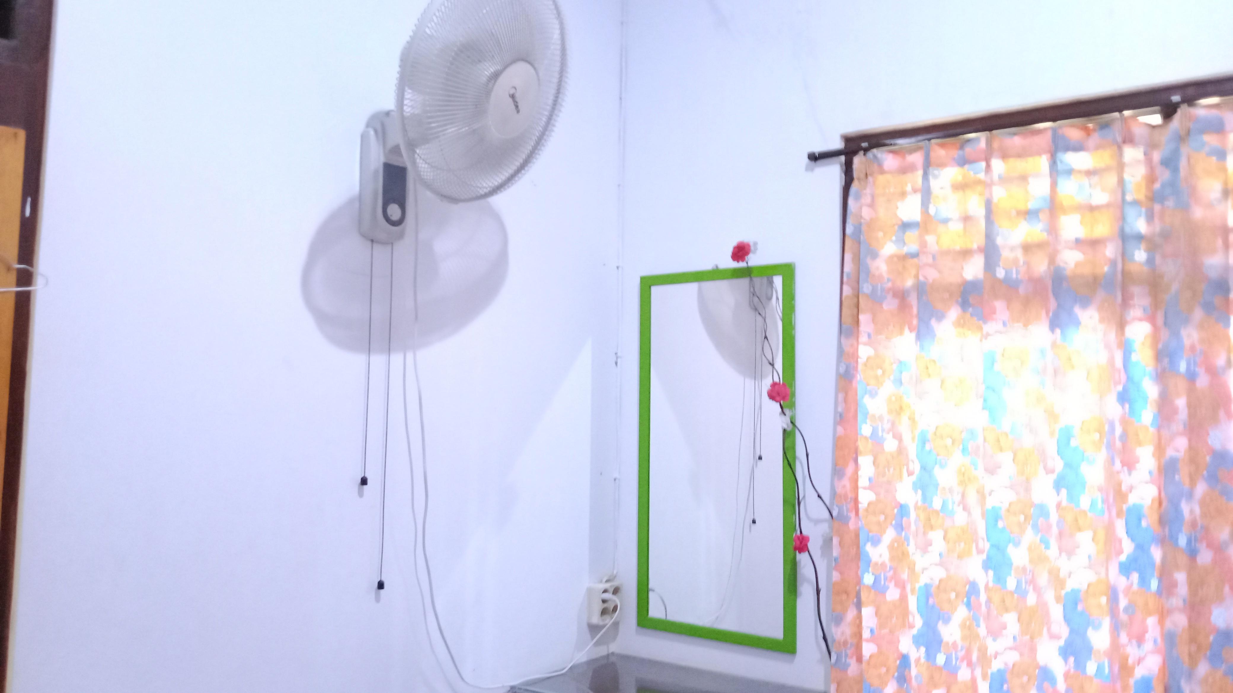 Tiga Dua Homestay Yogyakarta Exteriör bild