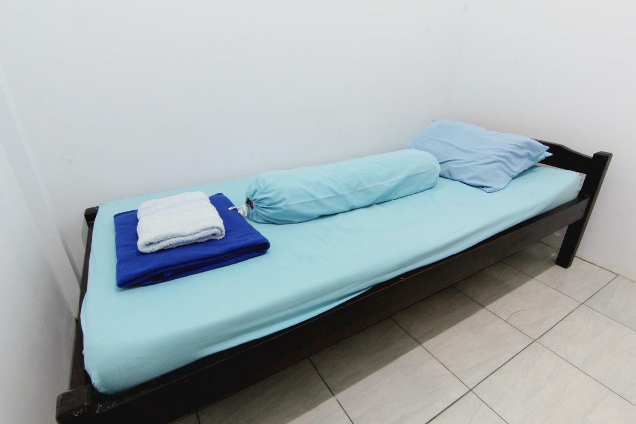 Tiga Dua Homestay Yogyakarta Exteriör bild